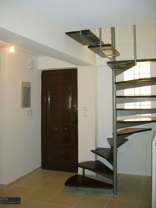 Ολική Ανακαίνιση Μεζονέτας 120 τ.μ. στην Αμφιάλη