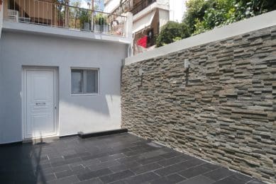 Εξωτερική Ανακαίνιση & Διαμόρφωση Αυλής στο Βοτανικό