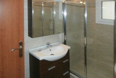 Ολική Ανακαίνιση & Κατασκευή Σπιτιού 70 τ.μ. στη Νίκαια