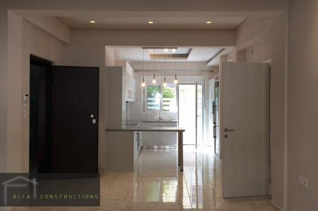 Ολική Ανακαίνιση Σπιτιού 100 τ.μ. & Εξωτερικών Χώρων στη Βούλα