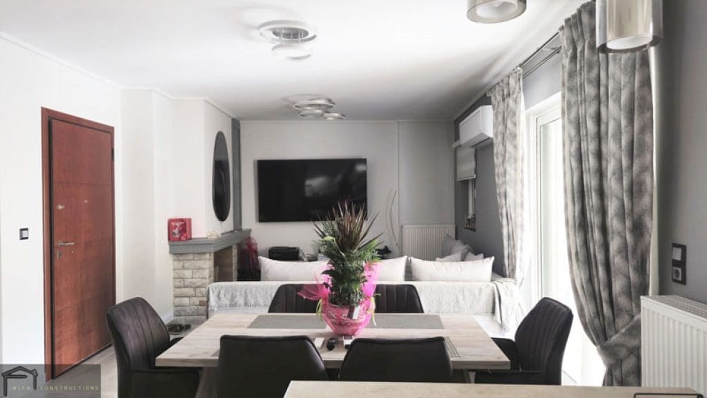 Ολική ανακαίνιση σπιτιού 100 τ.μ. στον Κορυδαλλό